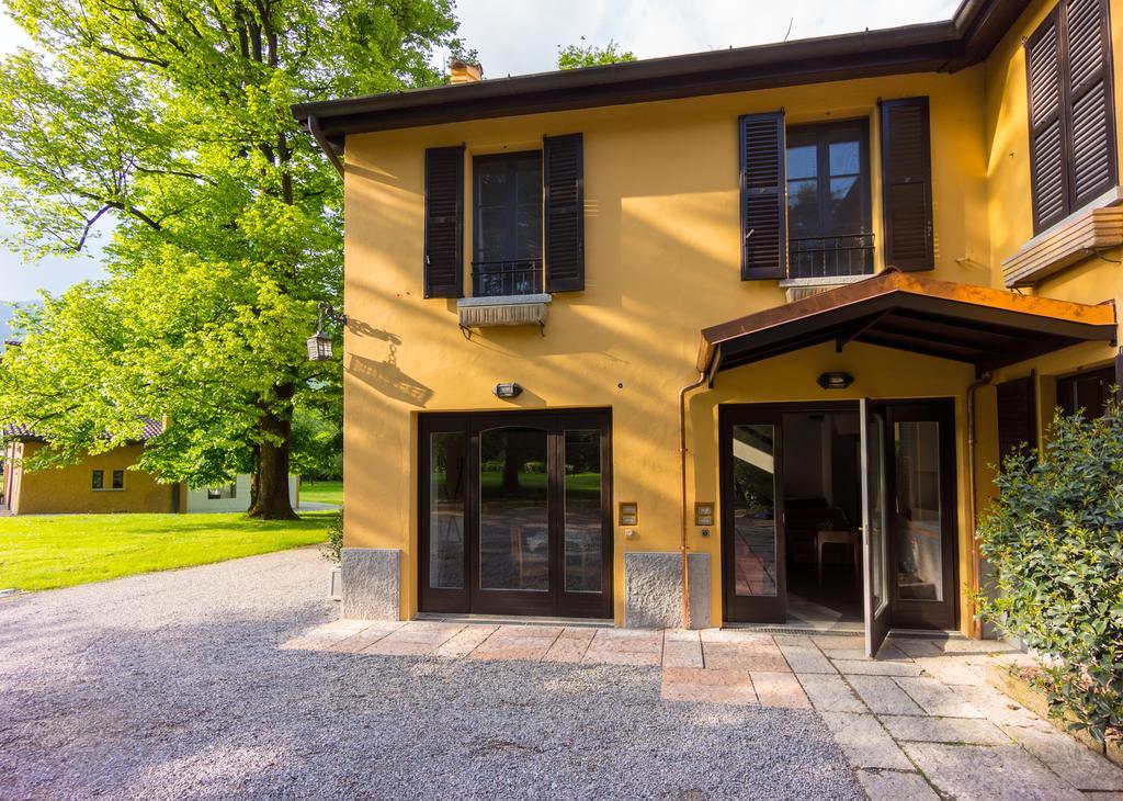 Relais Di Villa Adinolfi Annone di Brianza Exteriör bild
